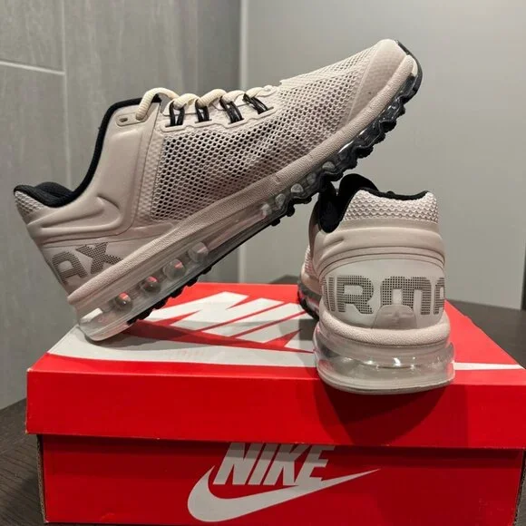 Nike Air Max 2013 - Picture 2 of 6